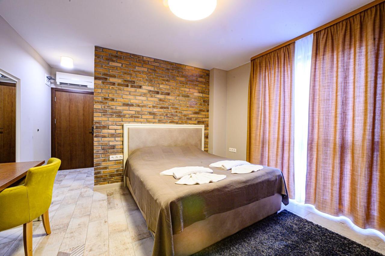Antique Boutique Hotel Павел-Баня Екстер'єр фото